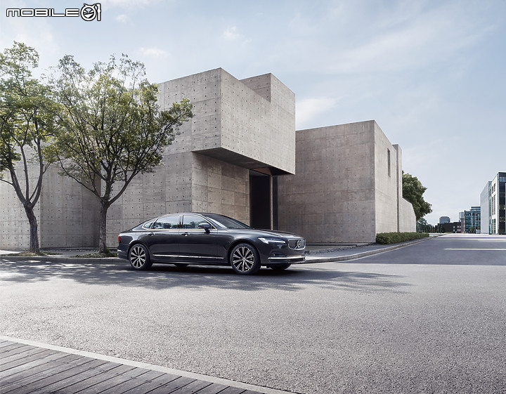 【國內新訊】Volvo 小改款 S90 三車型 239 萬元起正式上市,長軸版本入替營造大器寬敞空間!