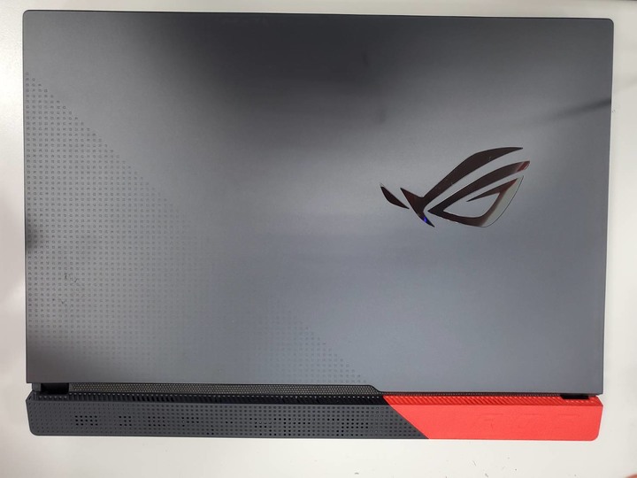 ROG Strix G15 G513QM 開箱 潮流黑 特仕版 使用 分享 輕測試+ 一些心得