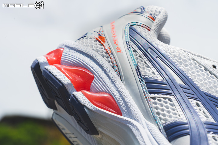 ASICS「為運動喝采」系列鞋款開箱分享 多層次的高質感呈現!