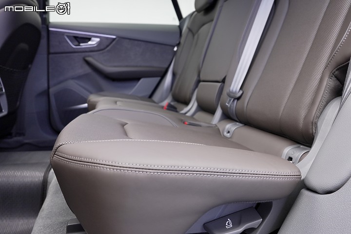實車照片分享 Audi Q8 55 TFSI quattro S line 金屬龍焰橘 Dragon orange