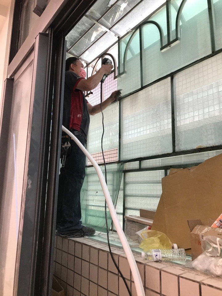 舊家整新待出租，全國電子冷氣安裝微記錄
