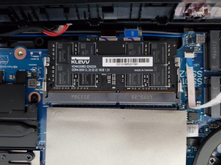 ROG Strix G15 G513QM 開箱 潮流黑 特仕版 使用 分享 輕測試+ 一些心得