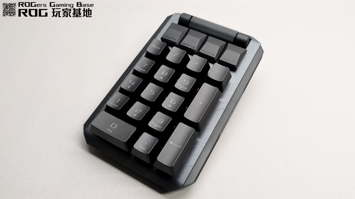 ROG CLAYMORE II開箱 - 一把ROG的傳奇旗艦鍵盤