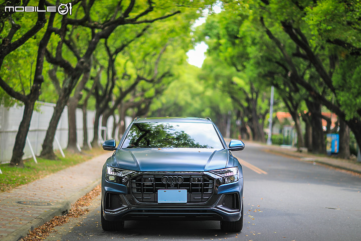 【Audi Q8 55 TFSI 星浩藍】選配/開箱/包膜/消光犀牛皮/外拍 圖多分享 by Vansen