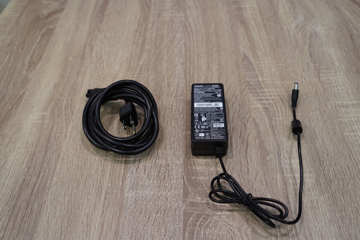 PHILIPS 飛利浦 28型 4K超廣闊色域 及 萬元內入門首選 ( 288E2A )