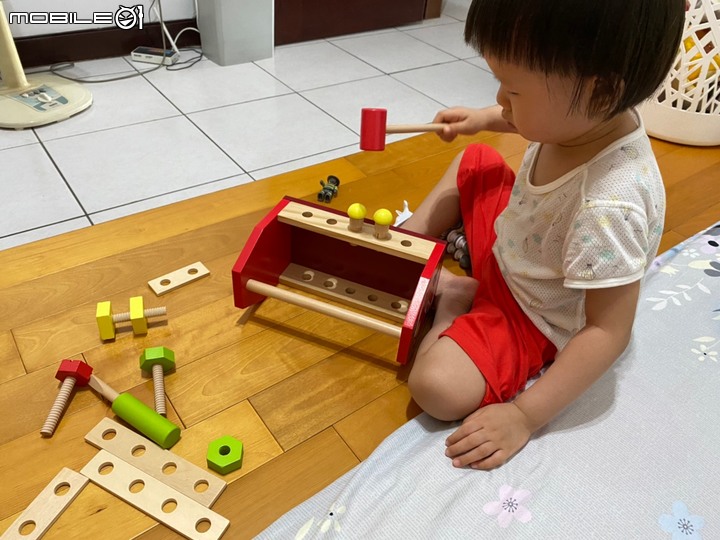 分享美強生奶粉送的玩具~跟幾本3歲不錯的童書