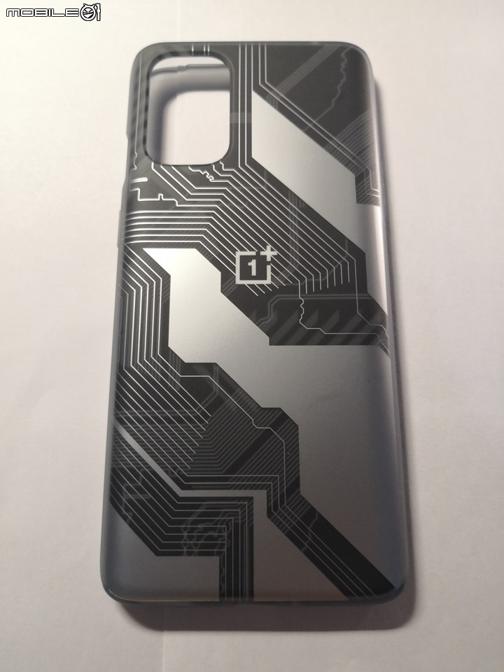點我看大圖 詳盡 OnePlus 9R 台灣開箱(含刷OxygenOS)同場加映保護殼