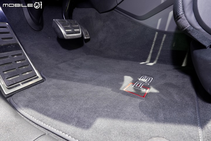 Audi RS Q8 頂級選配