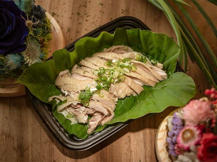 鄰近台中國美館中式創意料理,「偷喝酒的雞」有夠特別!