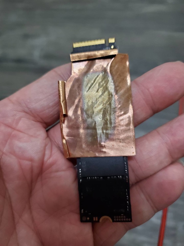 ROG Strix G15 G513QM 開箱 潮流黑 特仕版 使用 分享 輕測試+ 一些心得