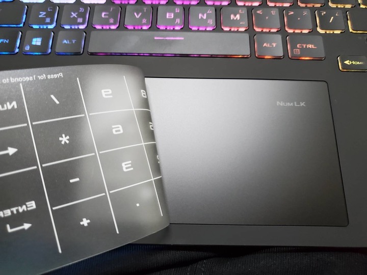 ROG Strix G15 G513QM 開箱 潮流黑 特仕版 使用 分享 輕測試+ 一些心得