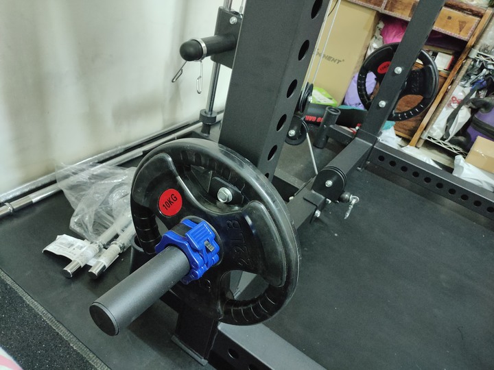 淘寶~對岸貼牌VALOR FITNESS~多功能龍門架開箱
