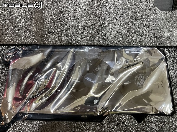 點我看大圖 900 建議售價版 TUF-RTX3080TI-12G-GAMING 開箱