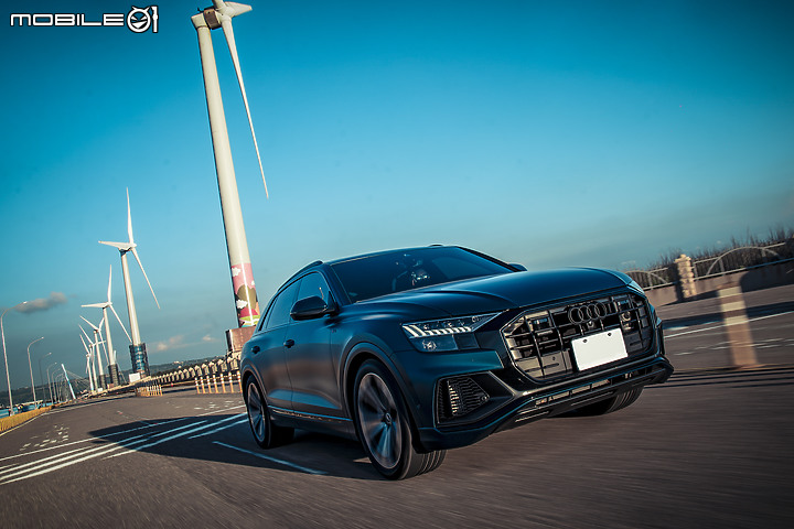 【Audi Q8 55 TFSI 星浩藍】選配/開箱/包膜/消光犀牛皮/外拍 圖多分享 by Vansen