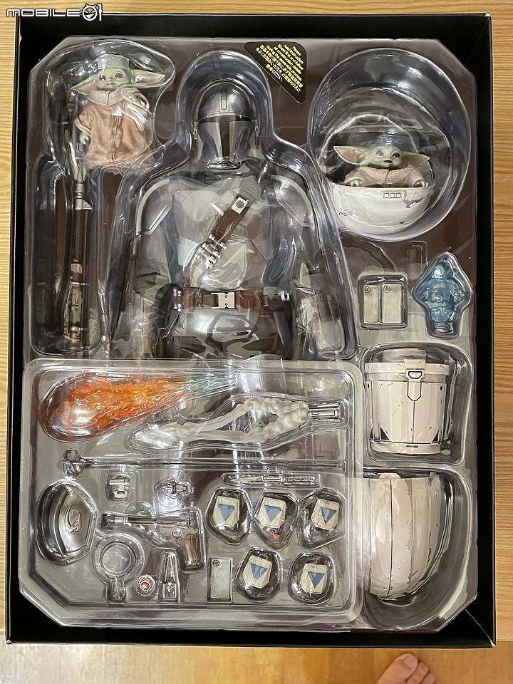 HotToys TMS015 曼達洛人 與 格羅古 1/6 開箱