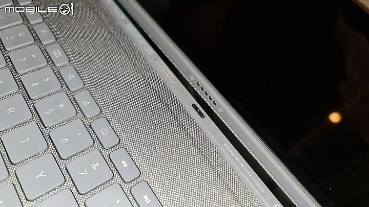 不是筆電又像筆電的微開箱，M1 IPad Pro 12.9 ＋ Logitech Combo Touch (更新：新增心得)