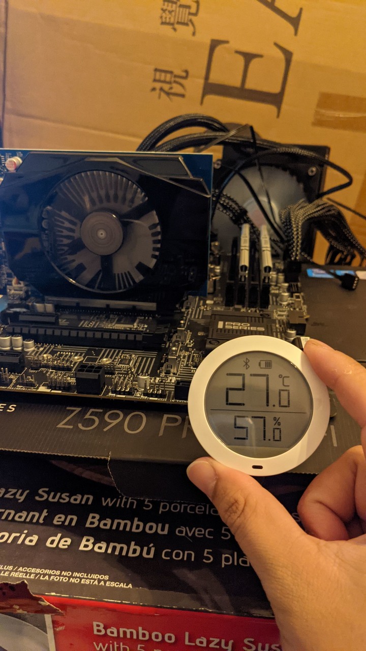 微星MSI MAG CoreLiquio 360R 簡易開箱 (更新 空冷利民TRUE Spirit 140 Power 單風扇水冷 MasterLiquid ML120L V2 RGB 雙風扇水冷 微星MAG CoreLiquio 240R 溫度測試對比) )