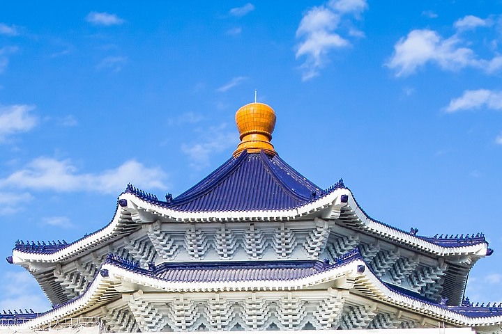 感動❤️日本東奧用❤️中国国花太陽向日葵當獎盃❤️蔣中正神社當聖火台