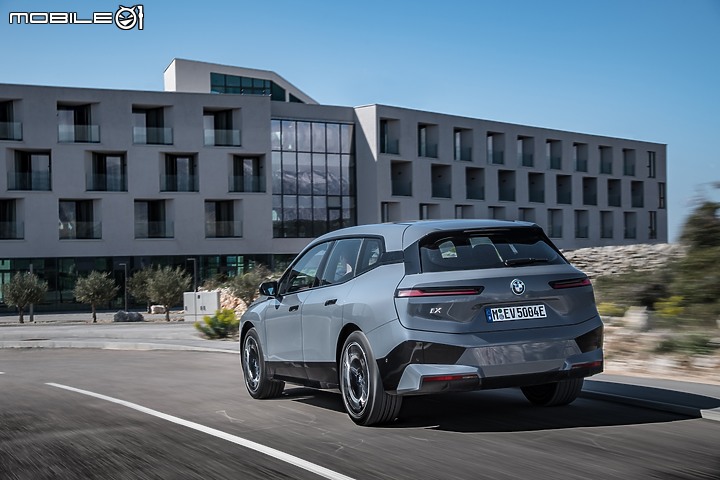 【國內新訊】BMW 純電旗艦休旅「iX」316 萬元起展開預售,規劃 iX xDrive40 及 iX xDrive50 兩車型!