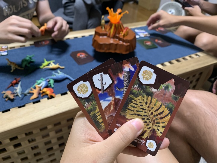 【桌遊分享】大人小孩都愛!恐龍迷必收超Q平衡遊戲
