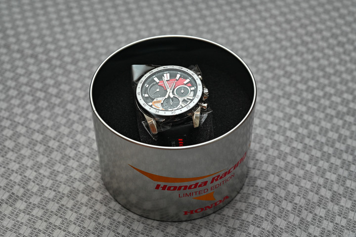 慶祝本田奪冠60周年:CASIO EDIFICE-HONDA限量紀念錶EQS-930HR開箱