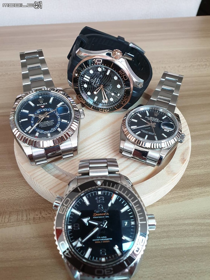 點我看大圖 Seamaster 海馬Diver 同軸擒縱42毫米大師天文台腕錶又來辣