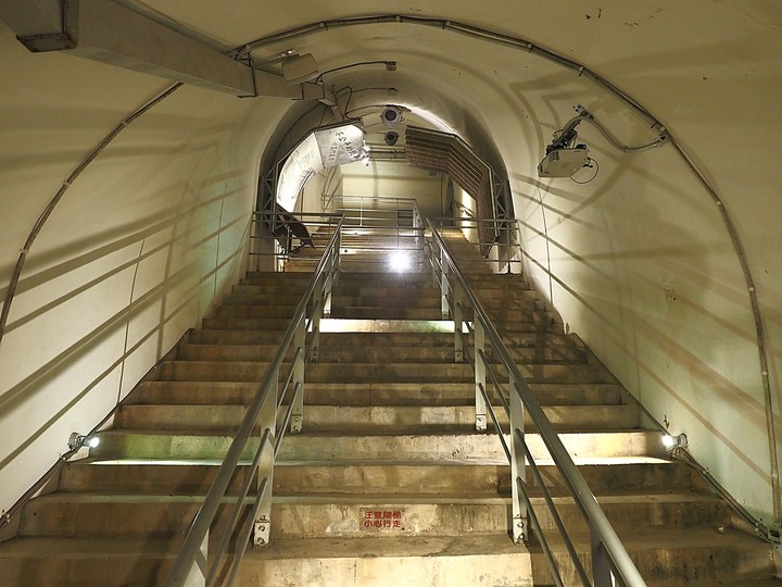 彰化市 1895八卦山抗日保台史蹟館 — 國內少數以廢棄防空坑道作為戰爭史蹟展覽的場館