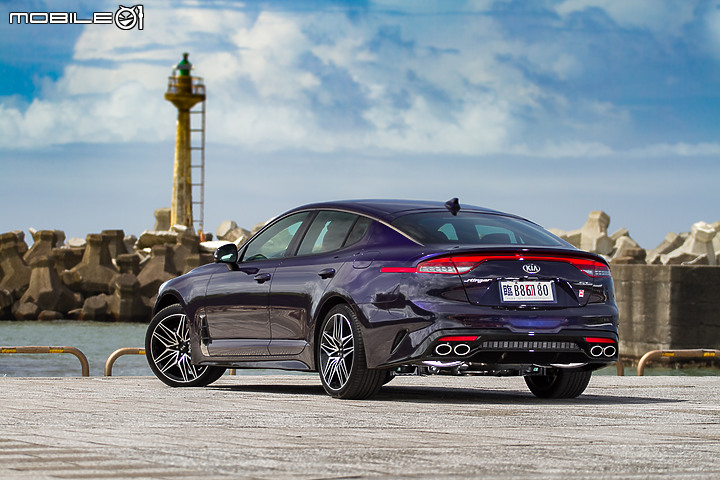 Kia Stinger 3.3 GT AWD小改款試駕∣務實生活、駕馭樂趣 其實可以兼得