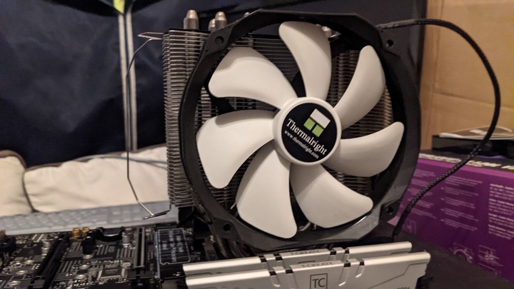 微星MSI MAG CoreLiquio 360R 簡易開箱 (更新 空冷利民TRUE Spirit 140 Power 單風扇水冷 MasterLiquid ML120L V2 RGB 雙風扇水冷 微星MAG CoreLiquio 240R 溫度測試對比) )