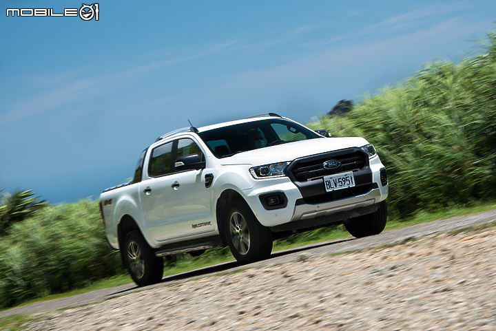 Ford Ranger運動型新年式試駕|升級膝部氣囊、Cargo Management套件等多項配備!