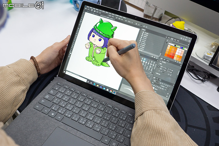 微軟 Surface Laptop 4 13.5" AMD 評測報告 續航、效能再進步!