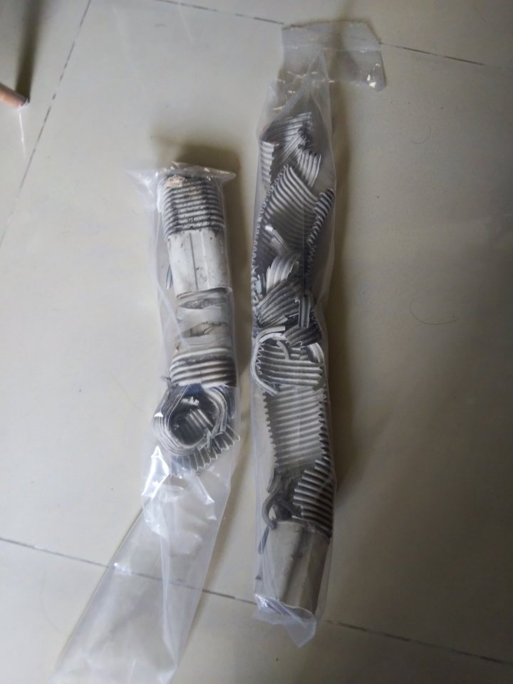 銅管包覆管更新，使用4年脆化 看圖