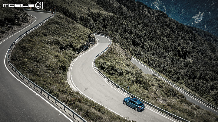 【Audi Q8 55 TFSI 星浩藍】選配/開箱/包膜/消光犀牛皮/外拍 圖多分享 by Vansen
