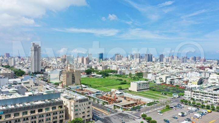 點我看大圖 New 北區 【允將花園城市】 市區機能學區宅 熱銷討論