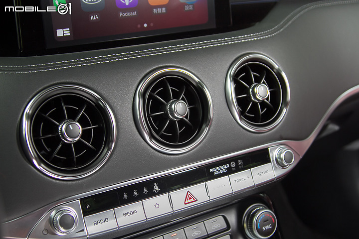 Kia Stinger 3.3 GT AWD小改款試駕∣務實生活、駕馭樂趣 其實可以兼得