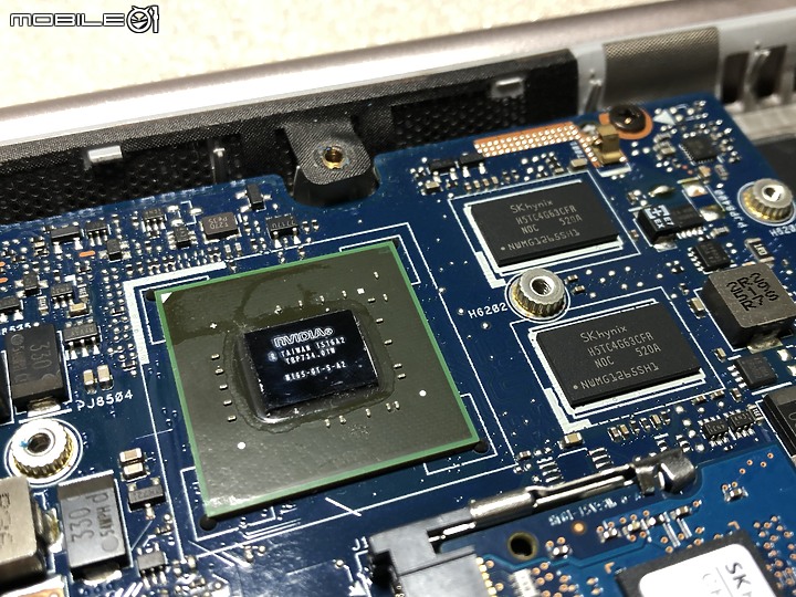 老兵不死...還在硬撐~Asus ZenBook UX303LB