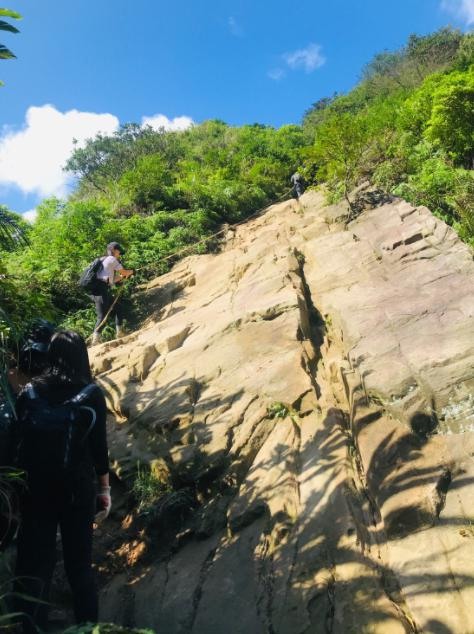 搭捷運公車爬山去，20條以上搭大眾運輸也能爬的登山路線(持續更新中)