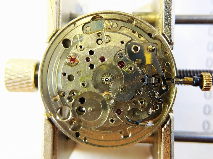修復德製PUW 1565老機芯