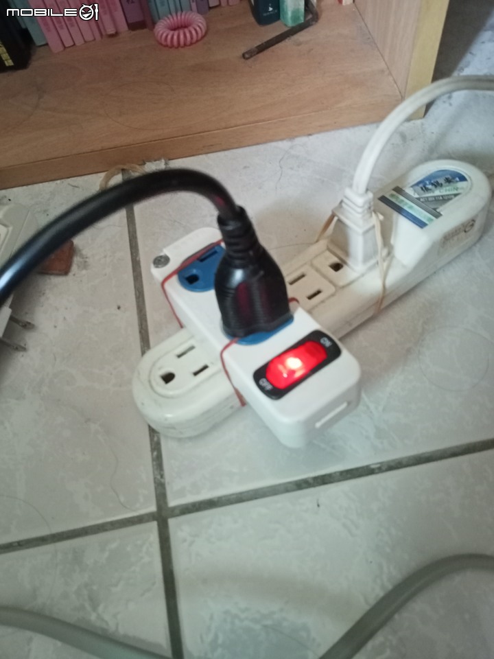 (開箱) 科風 開拓者RPT-600A 在線互動式 不斷電系統