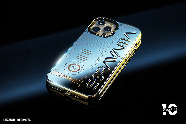 CASETiFY x 空山基iPhone周邊登場|械慾美學上機!