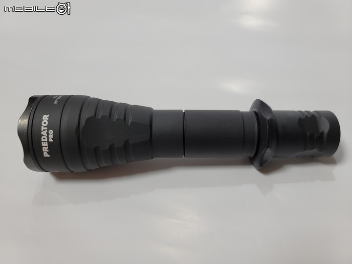 加拿大 Armytek Predator Pro 軍規戰術遠射筒開箱【2021最新版本】