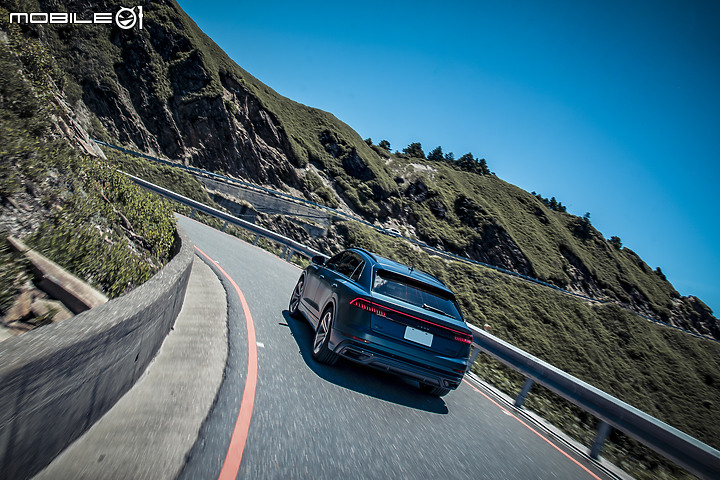 【Audi Q8 55 TFSI 星浩藍】選配/開箱/包膜/消光犀牛皮/外拍 圖多分享 by Vansen