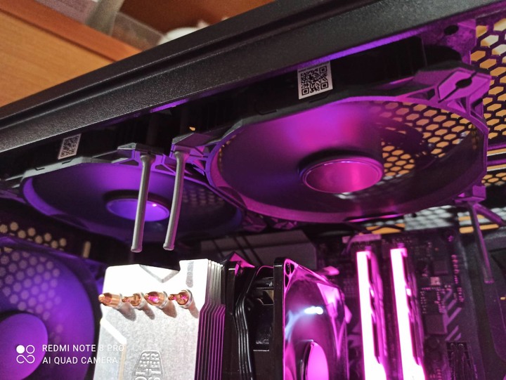 散熱與噪音完美平衡,CP值滿滿的風扇!ROG STRIX XF 120開箱