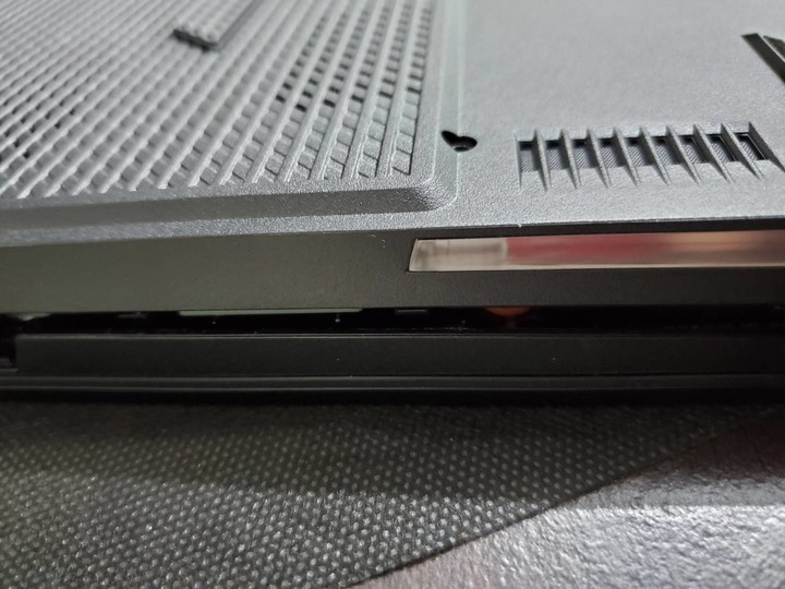 ROG Strix G15 G513QM 開箱 潮流黑 特仕版 使用 分享 輕測試+ 一些心得