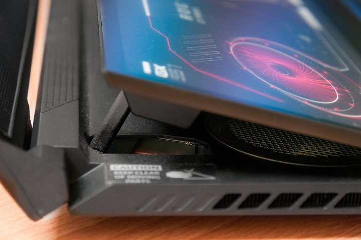 點我看大圖 「ROG Zephyrus Duo 15 SE 5900HX+3080」 - 頂規筆電微開箱文。
