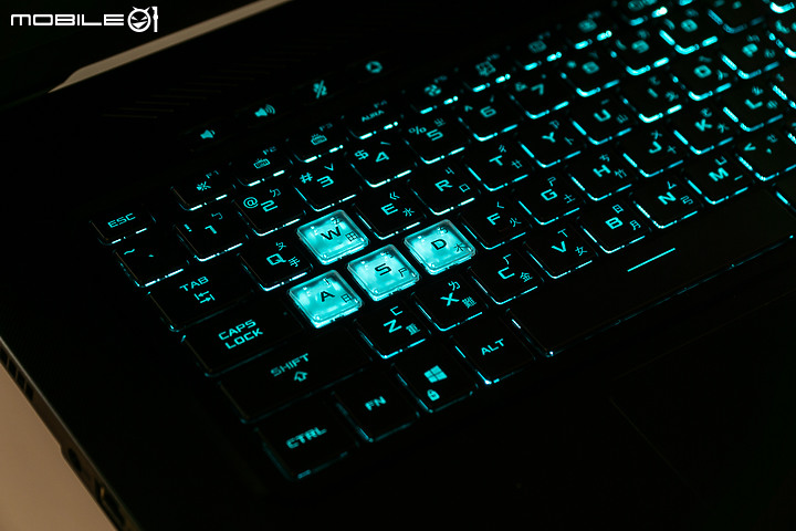 ASUS TUF Dash F15測試報告 設計翻新、輕薄化的軍規電競筆電