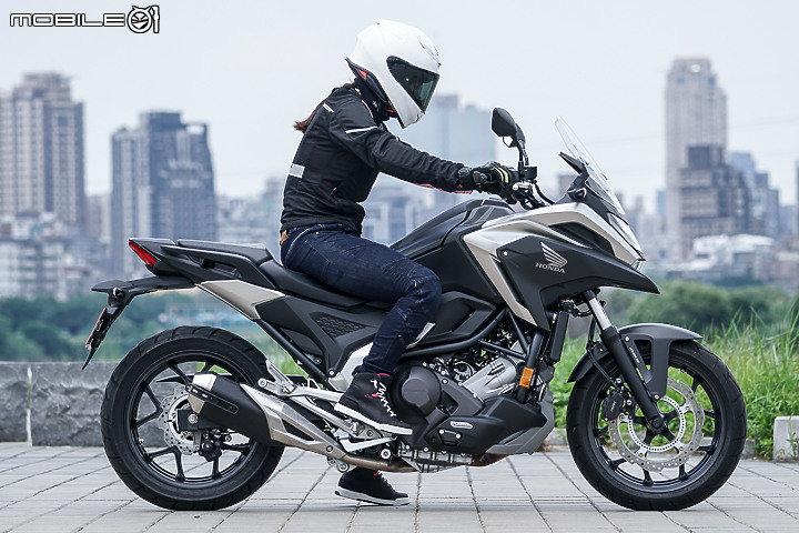 2021 HONDA NC750X DCT 試駕｜直覺操控 變速箱更滑順