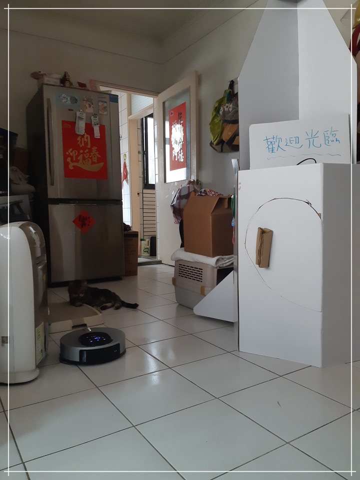 跟我來場障礙賽吧！LG M9 MAX 銳眼雙旋拖地機器人！
