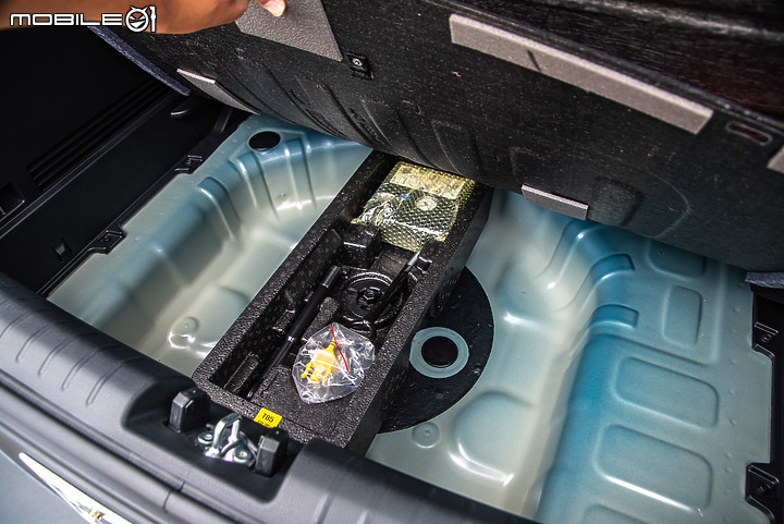 KIA Stonic 1.4驚豔版試駕|實用性出色的入門小休旅!