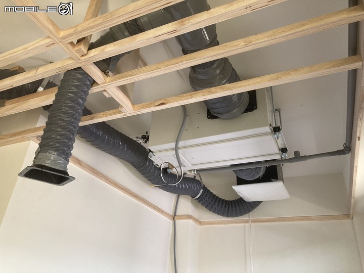 吊隱式除濕機 ＶＳ 全戶式除濕機